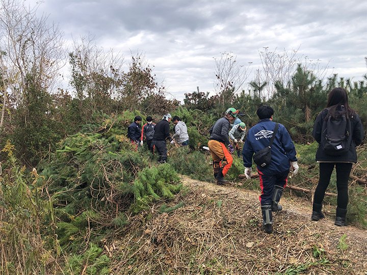 岩沼潮除須賀松の森での活動の様子１